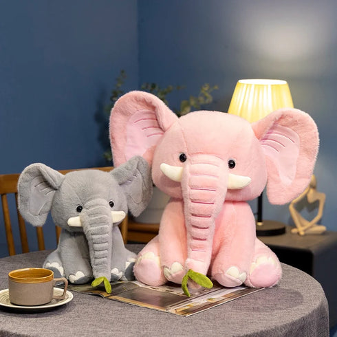 Elefant Kuscheltier mit Blatt