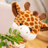 Giraffe Kuscheltier mit Schal