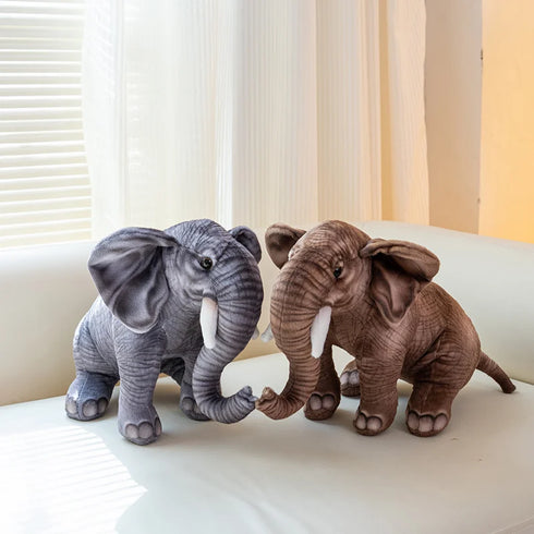 Naturgetreues Elefant Kuscheltier