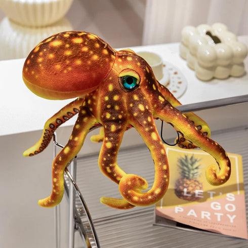 Realistische Oktopus Kuscheltier